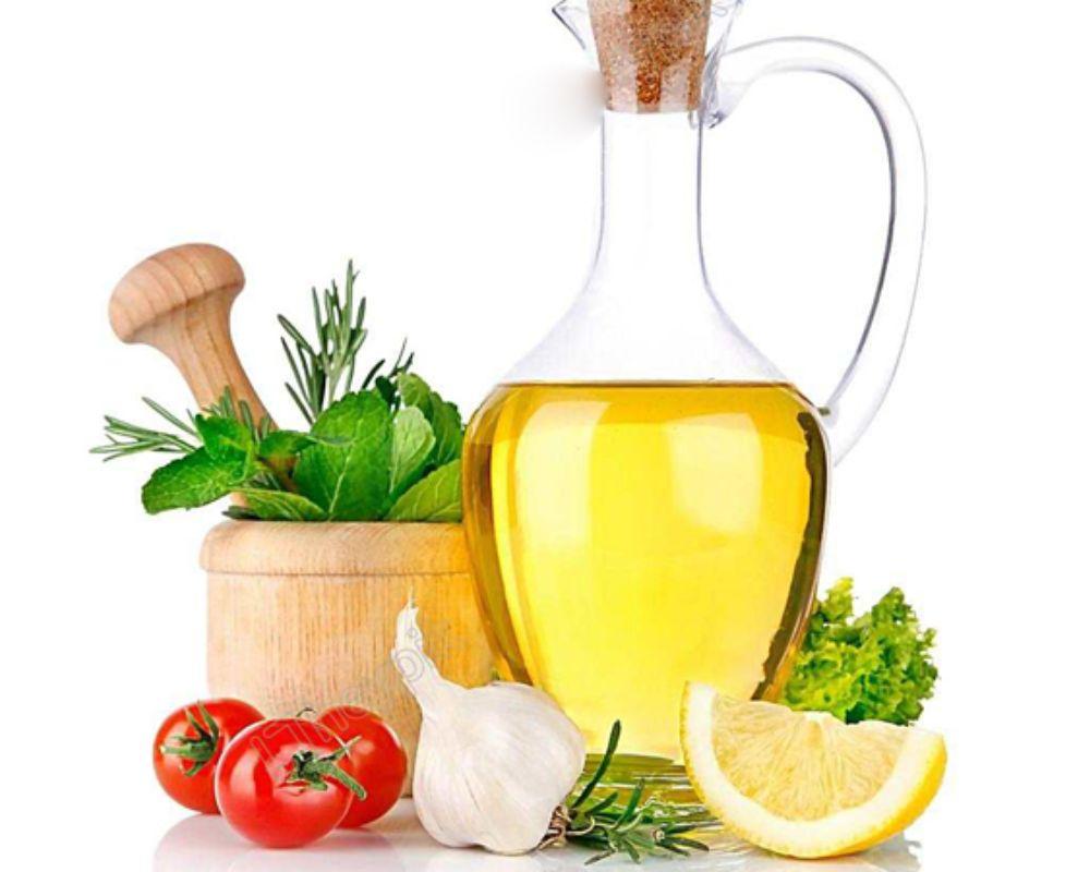 Chọn loại dầu có màu vàng đặc trưng, trong suốt
