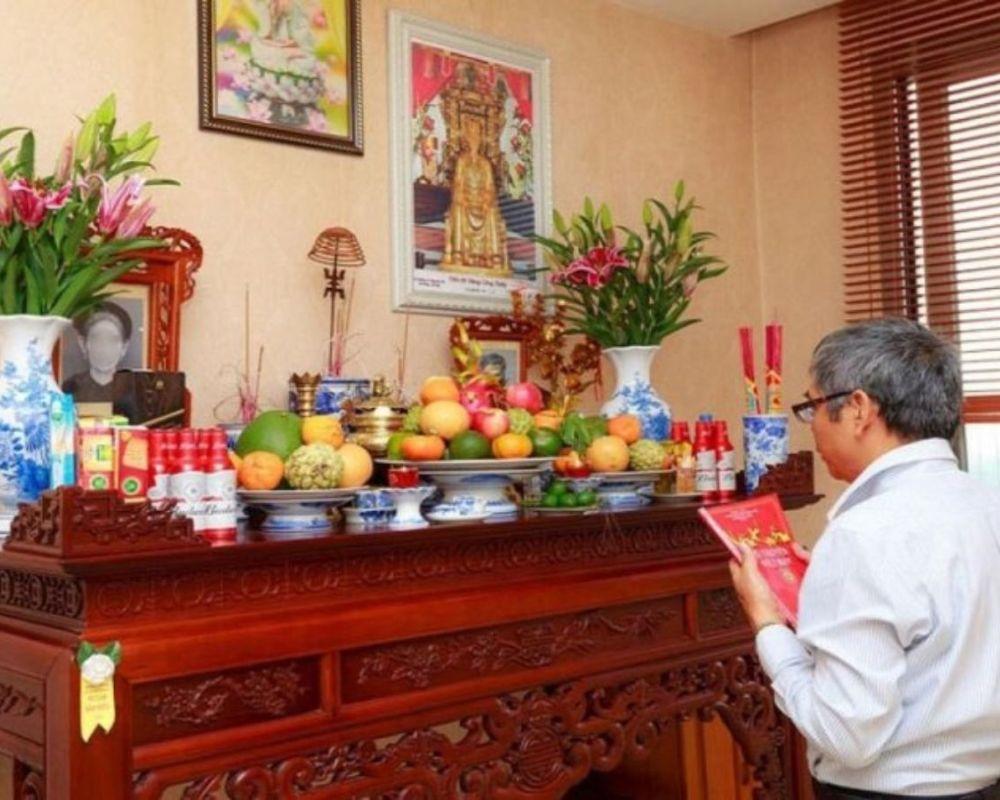 Nên đọc văn khấn mời ông bà về ăn tết vào thời điểm nào?