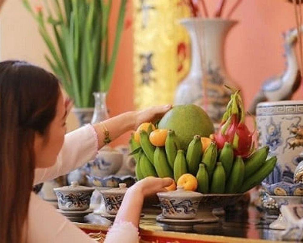 Mâm cúng văn khấn mùng 1 Tết có những gì?