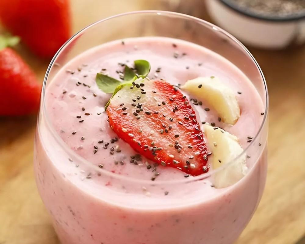 Sinh tố dâu chuối hạt chia