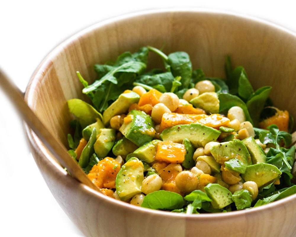 Salad với hạt macca